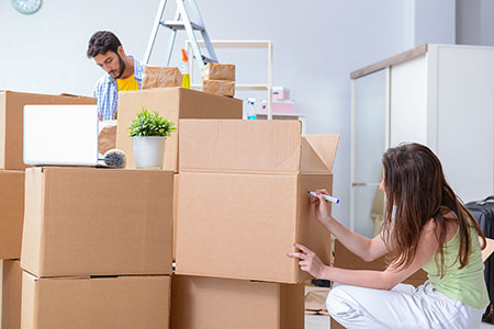 5 things you need to know before hiring a storage and movers service